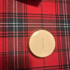 Gucci Matte Beauty Powder